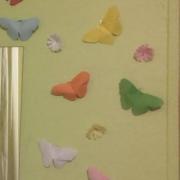 Papillons et fleurs en papier